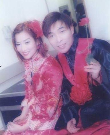 91情侣国产,揭秘网络红人背后的爱情故事